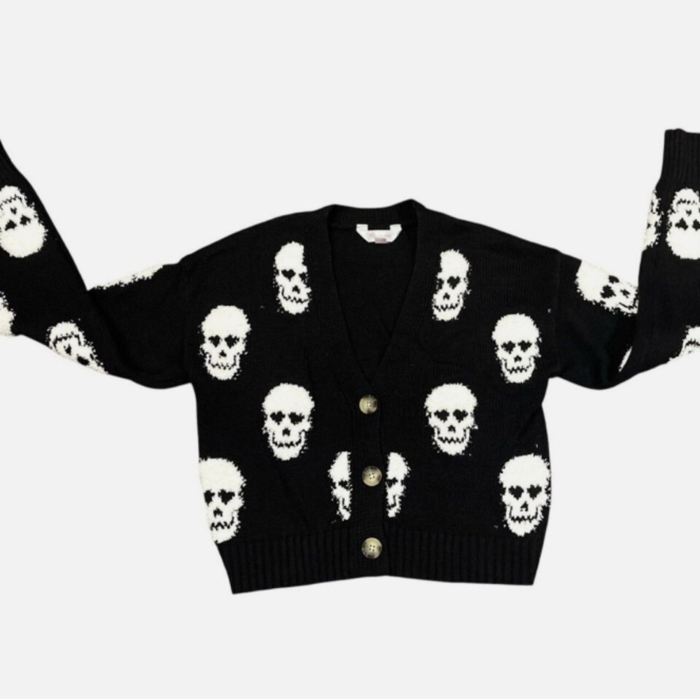 Black Skull Pattern Cardigan